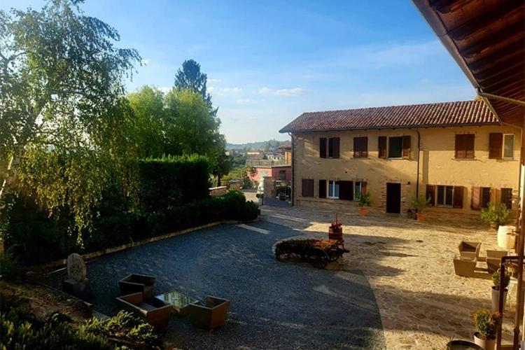 Ca'Rapulin Villa Calosso Buitenkant foto